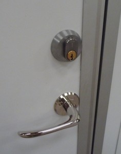 Door Handle Lock 236x300 Quietroom   34dB Soundproof Booths